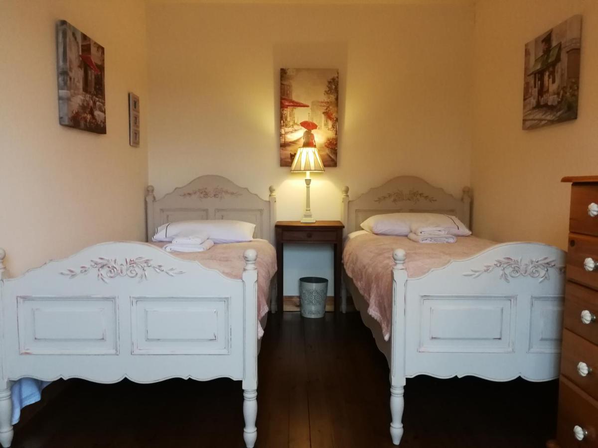 Tower View Lodge Ennis Bagian luar foto
