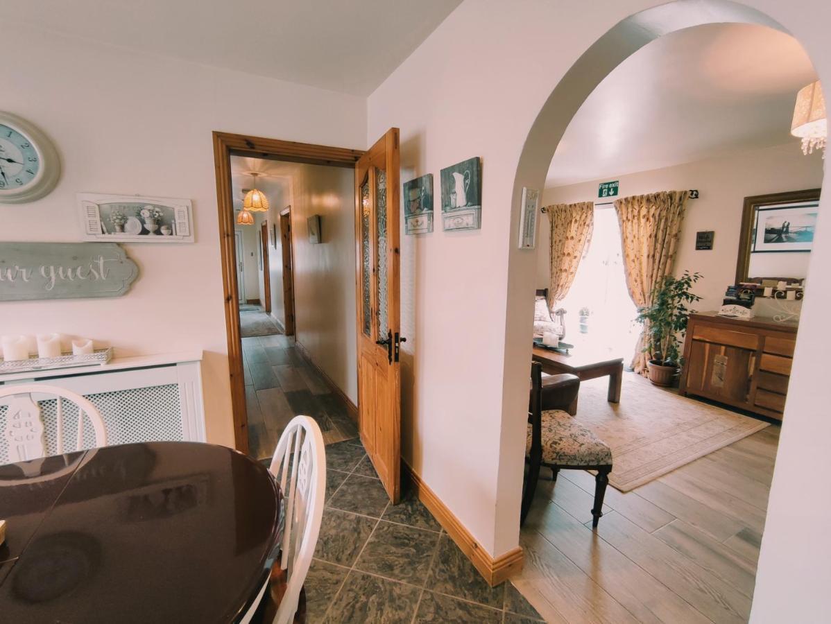 Tower View Lodge Ennis Bagian luar foto