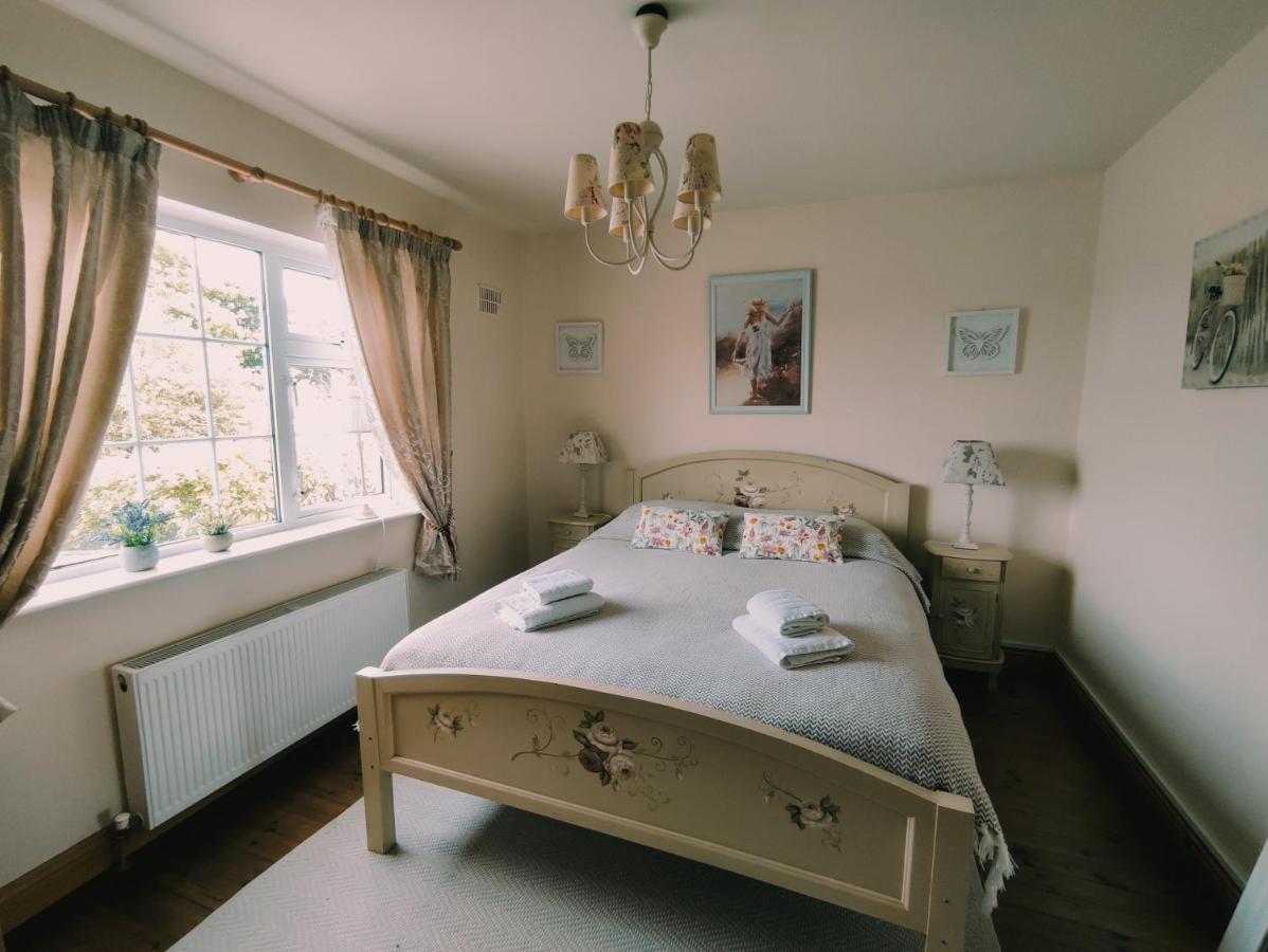 Tower View Lodge Ennis Bagian luar foto