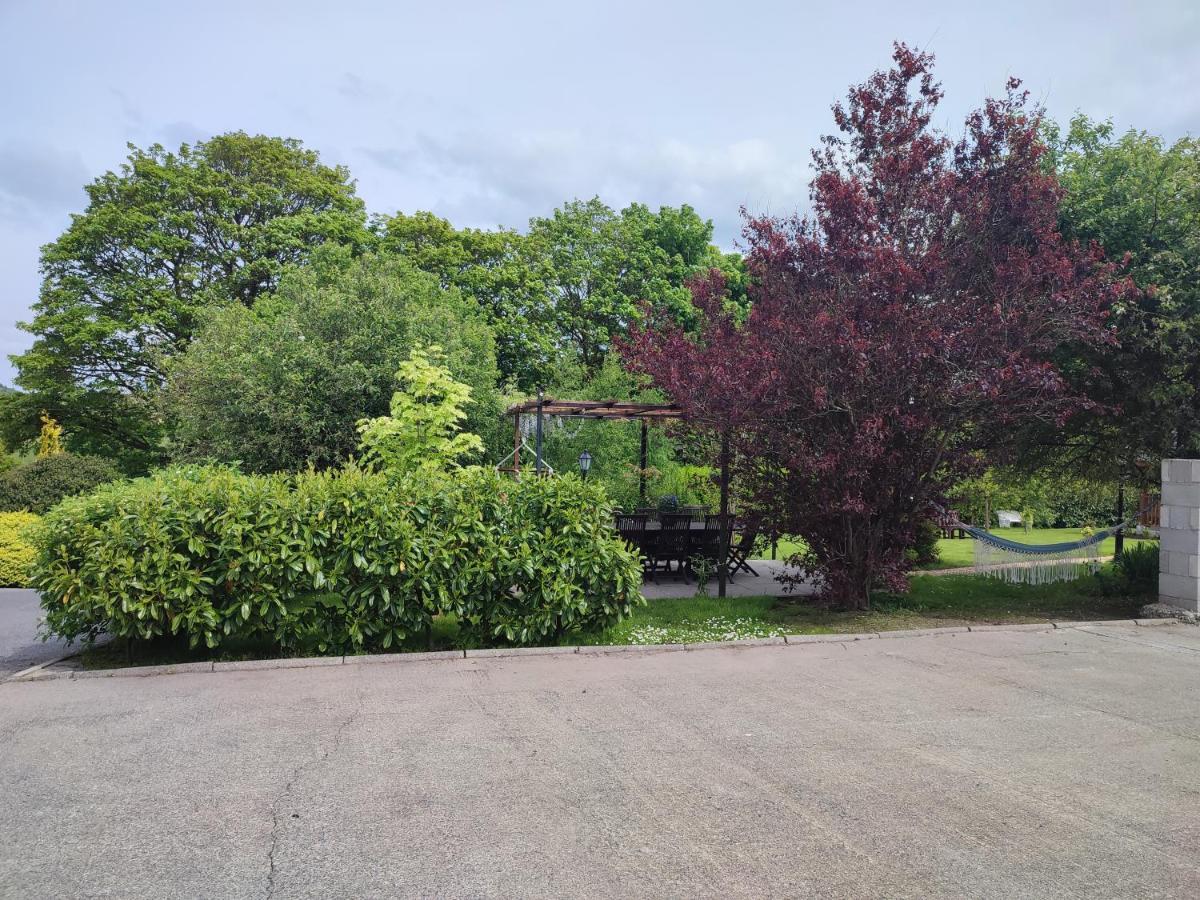 Tower View Lodge Ennis Bagian luar foto